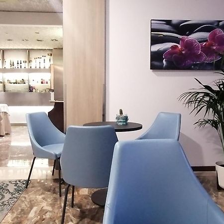 Hotel Silvana بيلاريا-إيجيا مارينا المظهر الخارجي الصورة