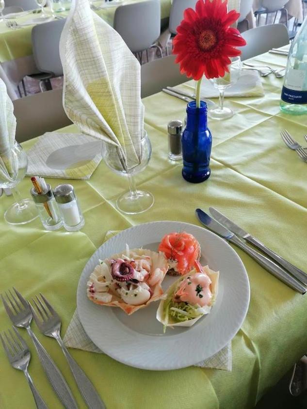 Hotel Silvana بيلاريا-إيجيا مارينا المظهر الخارجي الصورة