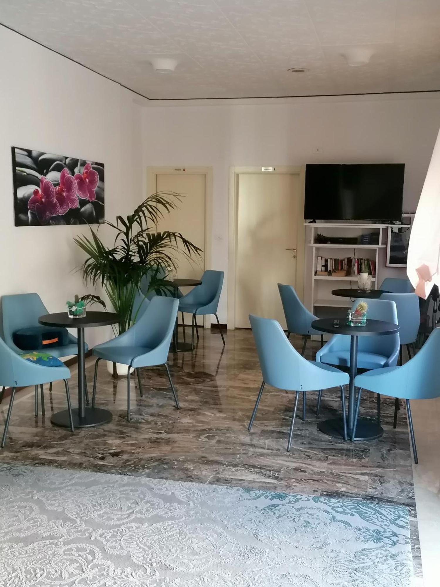Hotel Silvana بيلاريا-إيجيا مارينا المظهر الخارجي الصورة