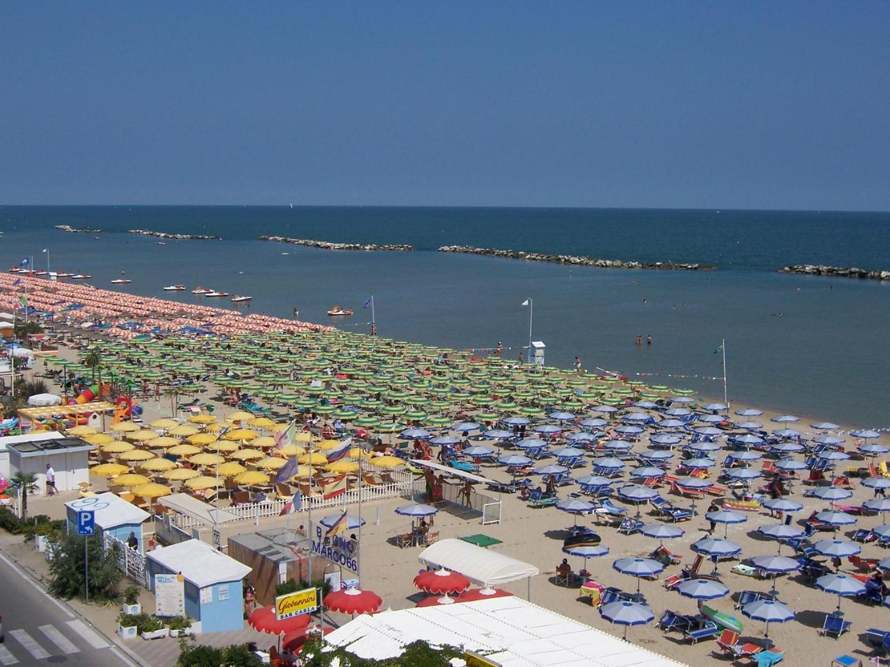 Hotel Silvana بيلاريا-إيجيا مارينا المظهر الخارجي الصورة